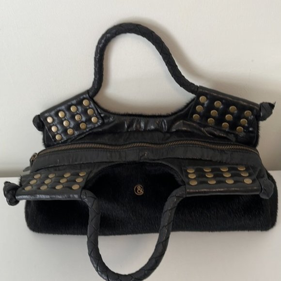 NWOT Matt & Nat faux fur and vegan leather bronze studded handbag - Picture 2 of 8